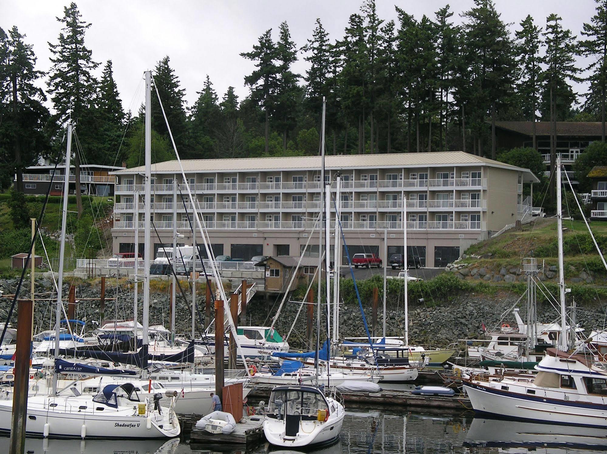 Beach Gardens Resort And Marina Powell River Bagian luar foto